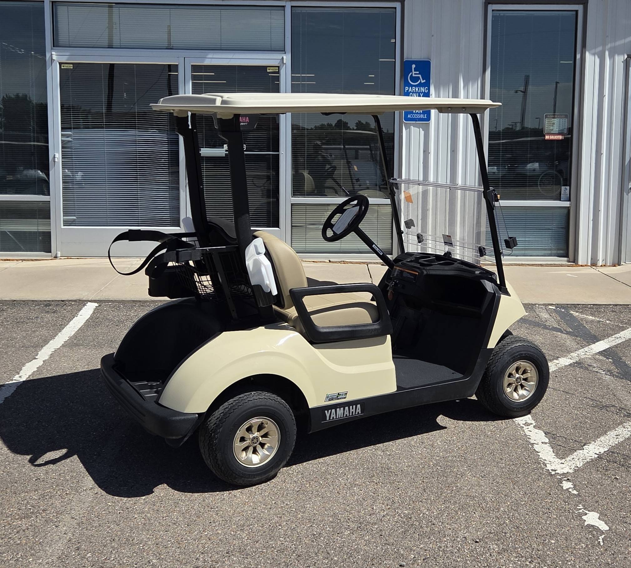 2026 Yamaha Drive 2 EFI Sunstone Gas - Image 3